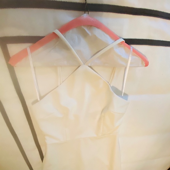 Lulu's Dress - Picture 3 of 5